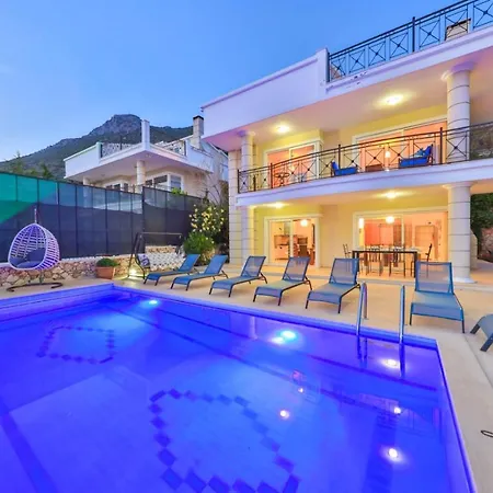 Villa Serenity 2 *